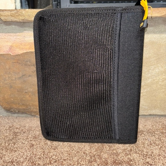 Y2K GAP Yellow and Black Agenda Project Assignment Calendar Binder Journal - Picture 4 of 14